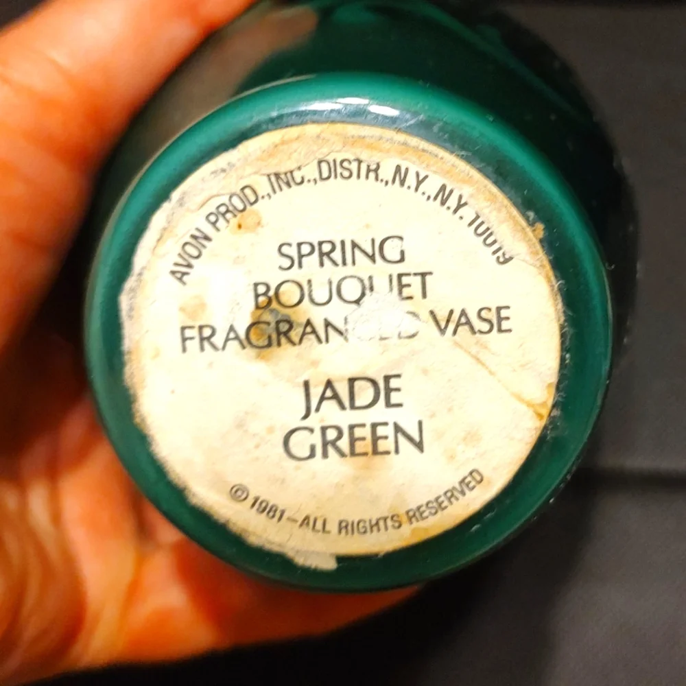 🌿💚🌿 Delightful Vintage 80's Avon Petite Forest Green Faux Jade Fragrance Vase - Picture 14 of 15
